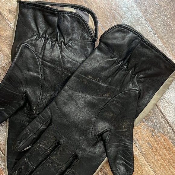 BURBERY LEATHER GLOVES - Picture 7 of 7